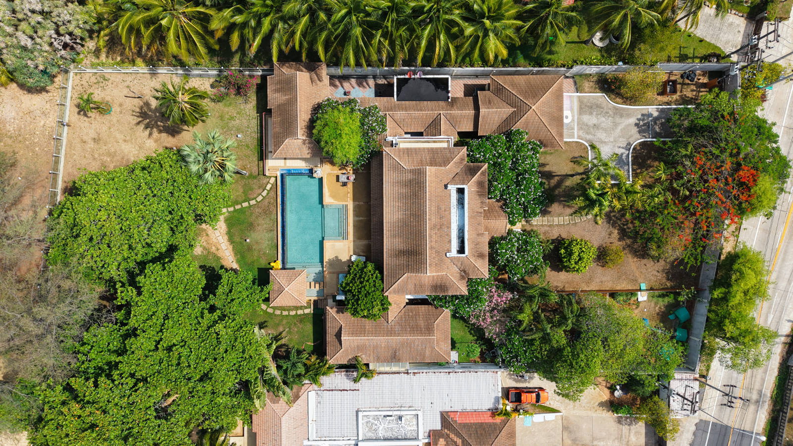 Plot boundary and grounds, beachfront villa, Natai Beach