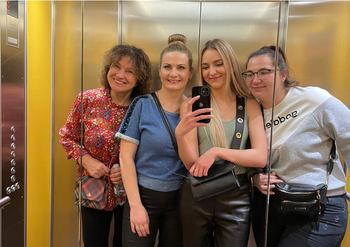 Sandras Dumpes biroja kolektīvs