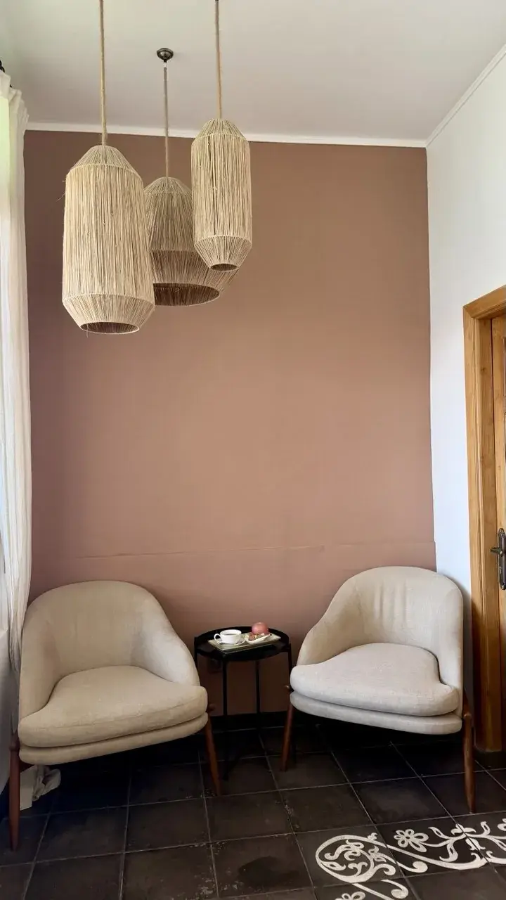 Armchairs in the studio waiting area