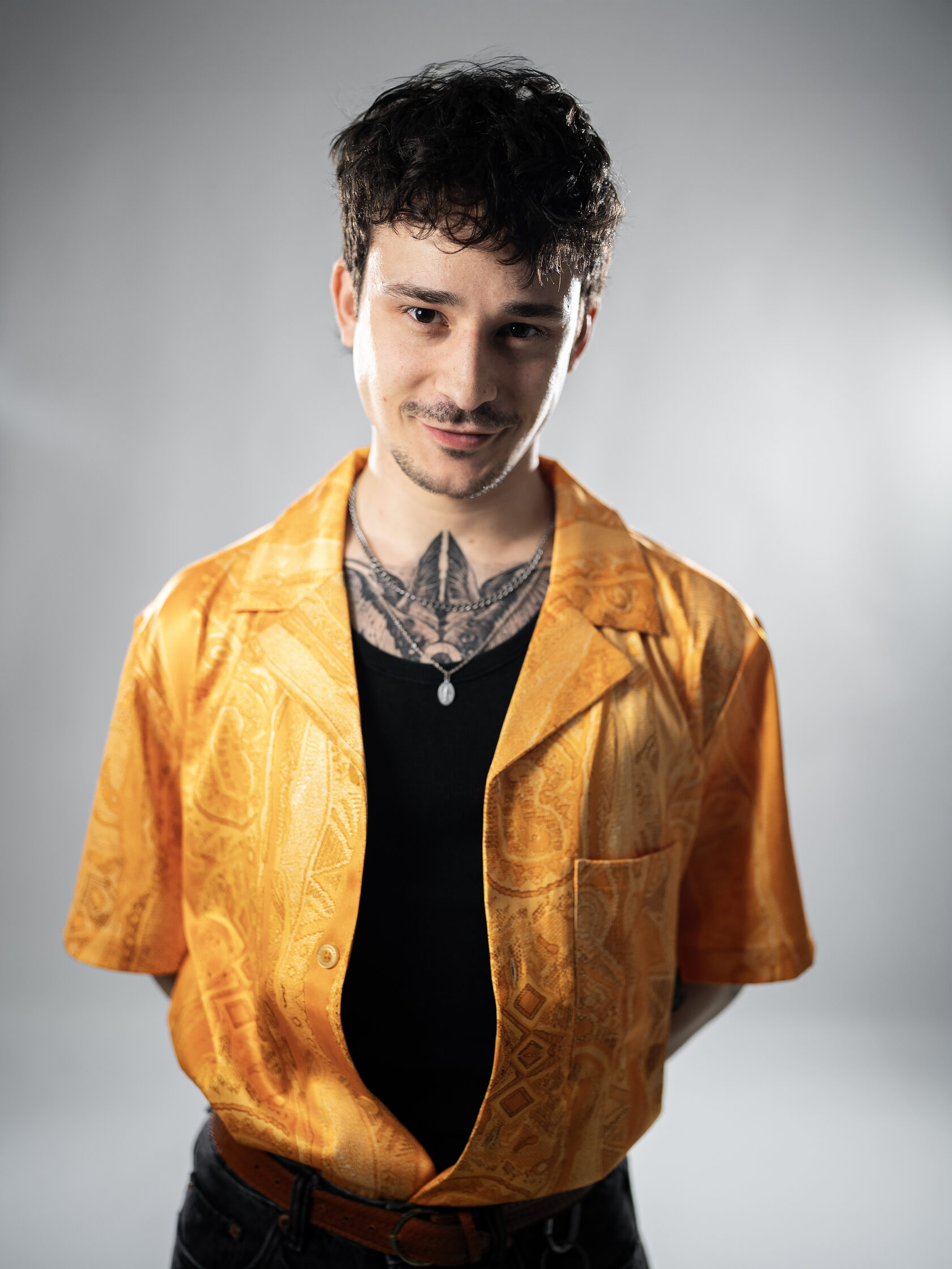 Portrait von Tattoo Artist Benjamin bei Brennnessel Tattoo Berlin