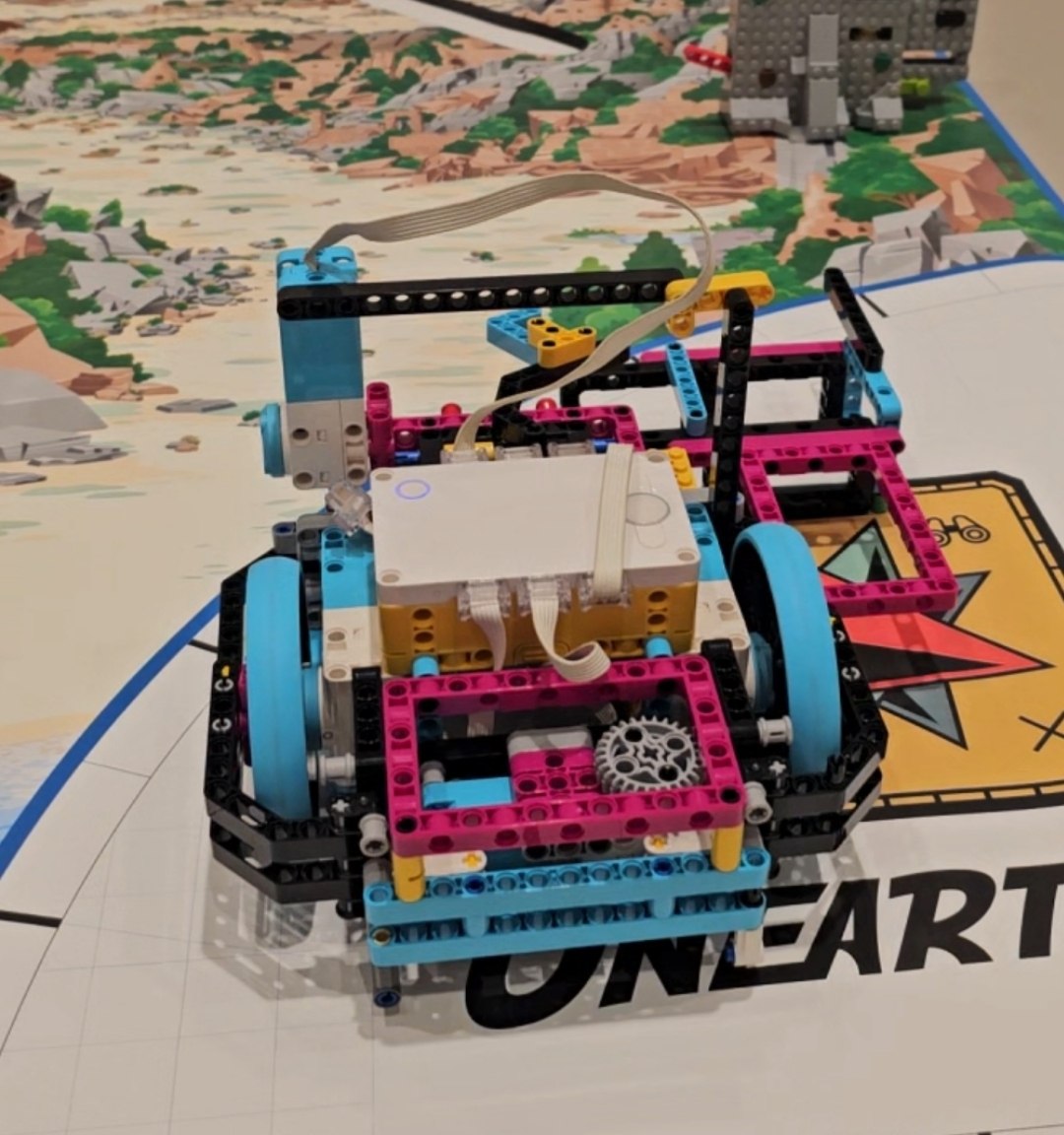 Robotics class for children ages 6 to 8