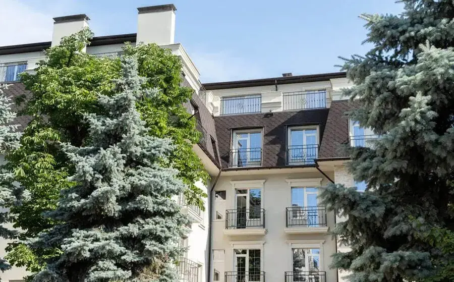 ЖК Chelsea Club House — фасад клубного дома в Одессе