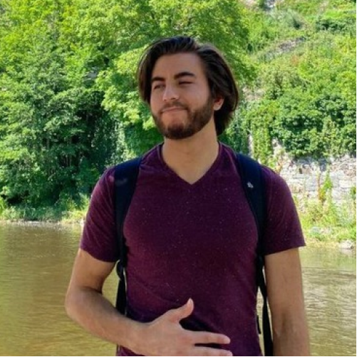 С языковыми курсами чешского языка от KOVER Вы точно поступите в университет мечты в самом центре Европы! 