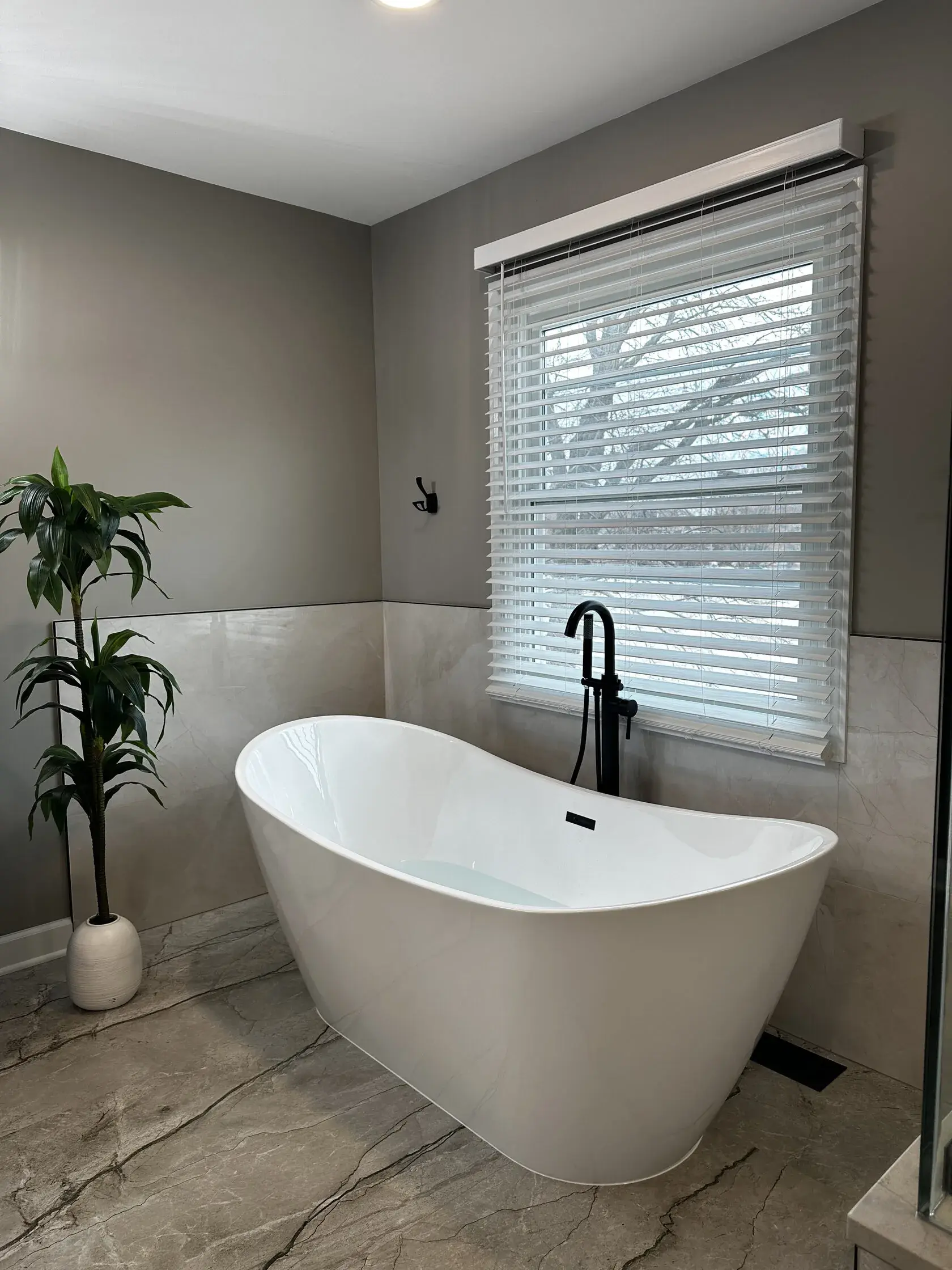Primary Bathroom — Aurora &mdash; CASA Kitchen & Bath, Naperville IL