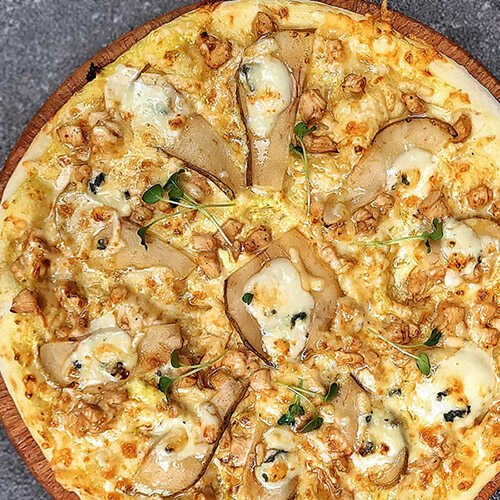 Заказать пиццу c курицей, грушей и сыром блю в ресторане DEPO Salsa Grill Киев