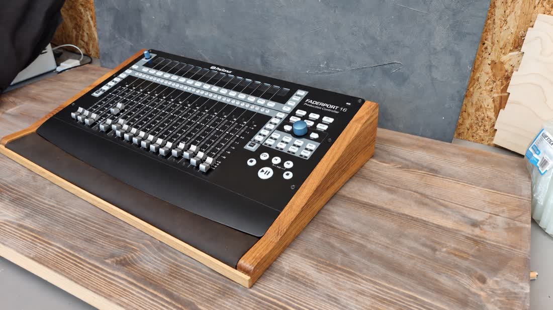 Wooden frame for a mixing desk
