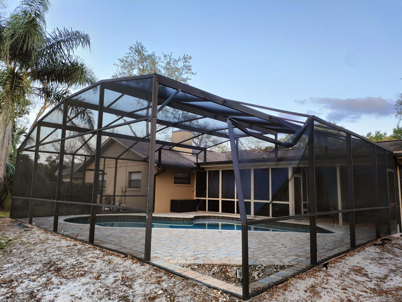 Pool screen enclosure repair in Orlando