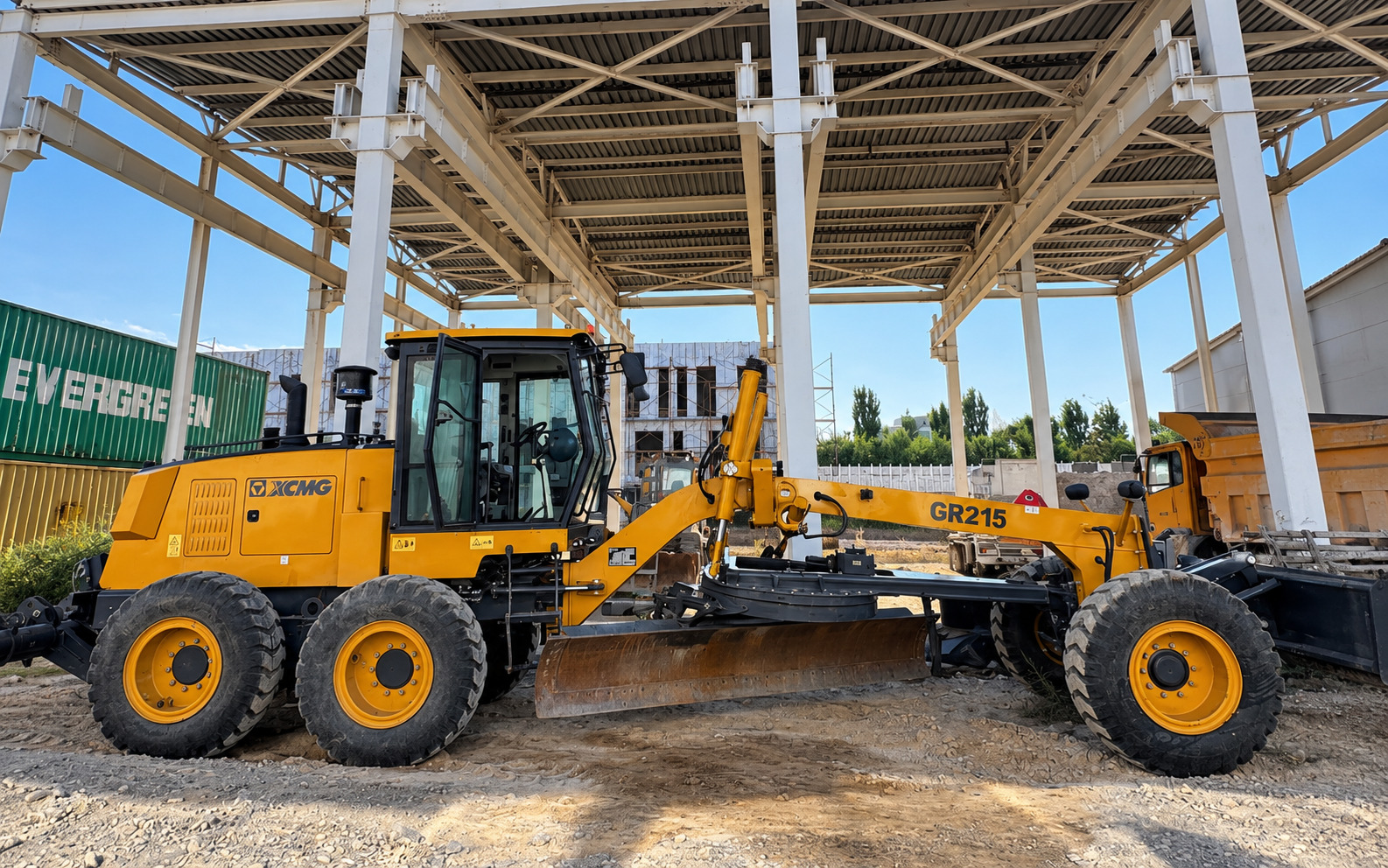 Автогрейдер XCMG GR215