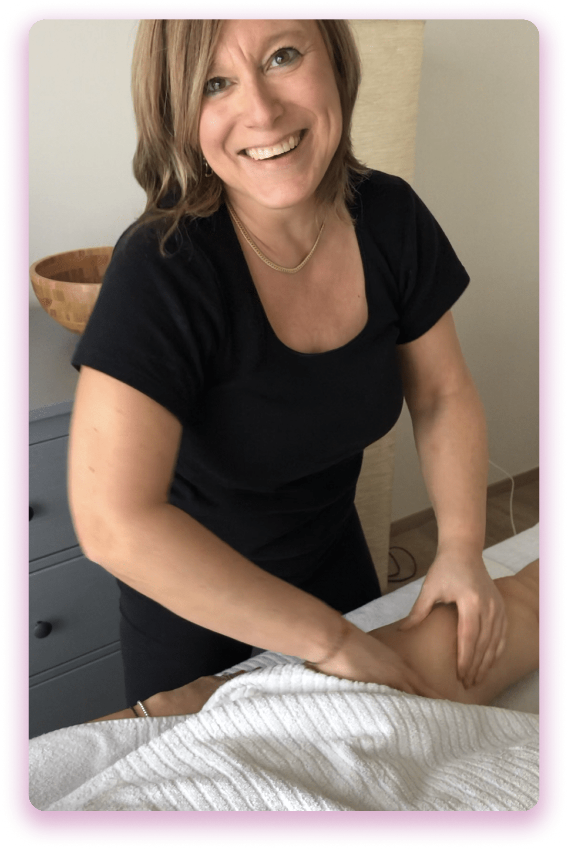 Coach di salute e benessere, massaggiatrice, trainer, alimentazione consapevole per farti diventare la versione migliore di te stessa