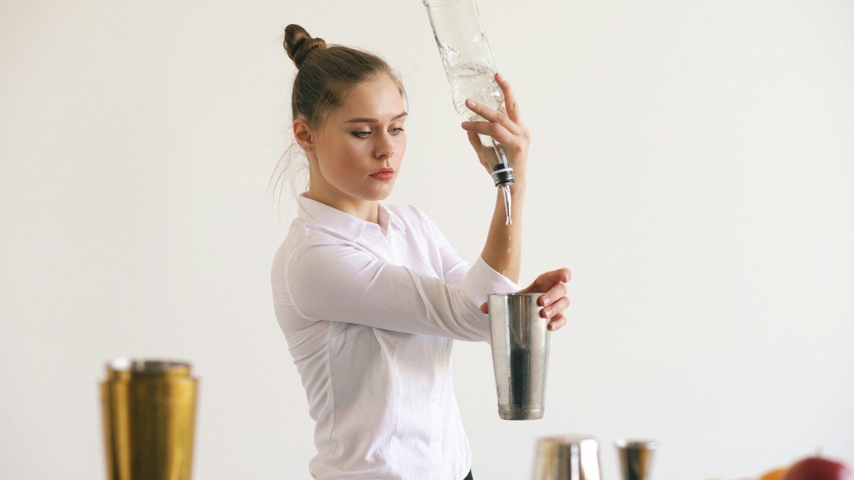 Équipement bar mixologie cocktails professionnels