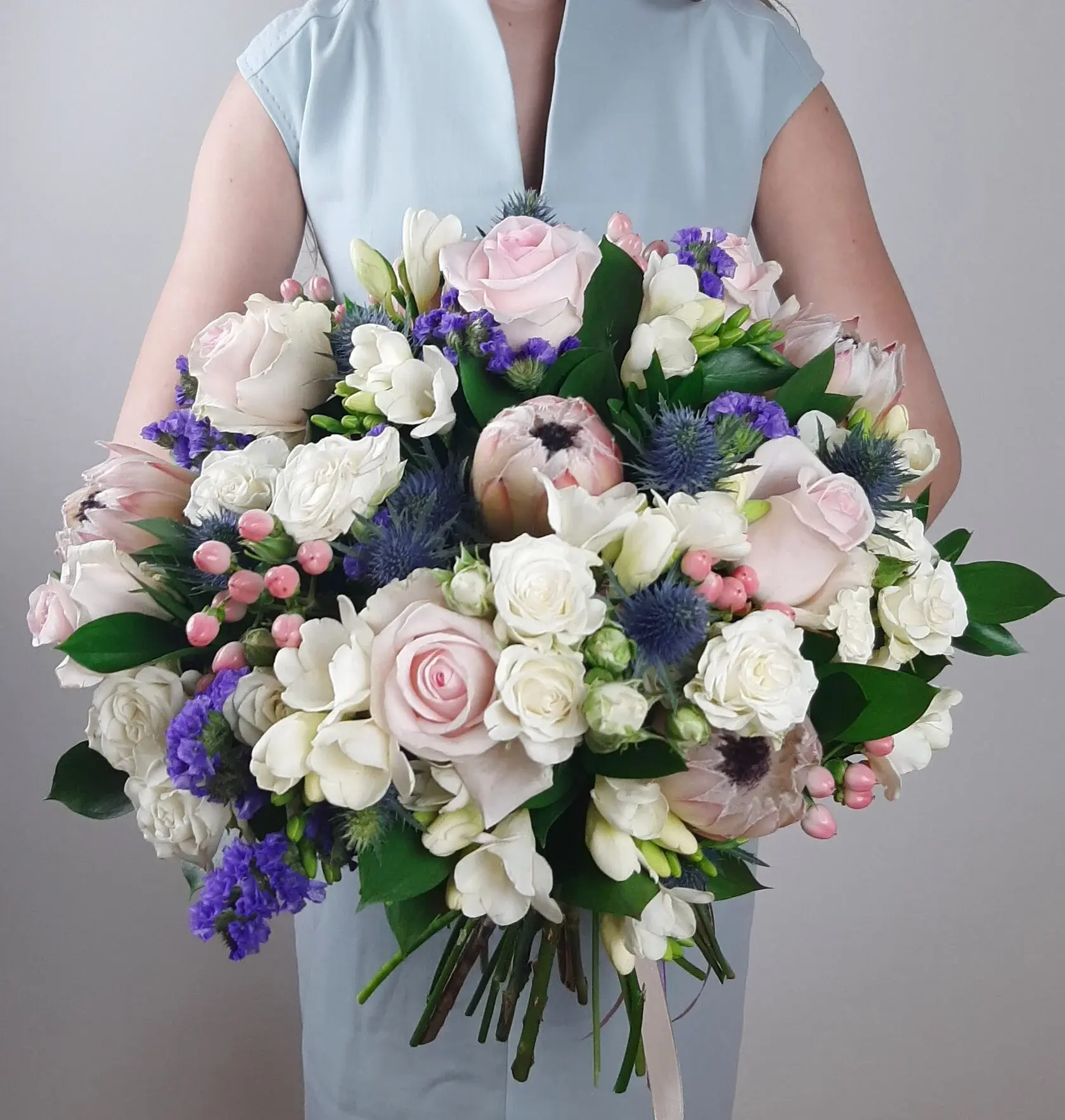 Handcrafted fresh flowers and artistic floral designs by a professional florist in Belgium