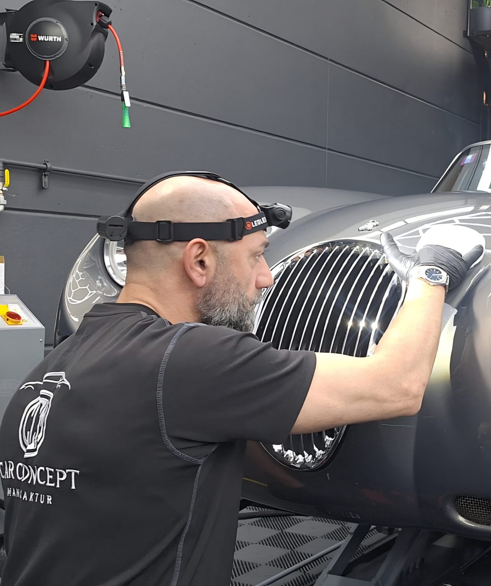 Innenraumreinigung und Lederpflege eines Premiumfahrzeugs in Engelsbrand