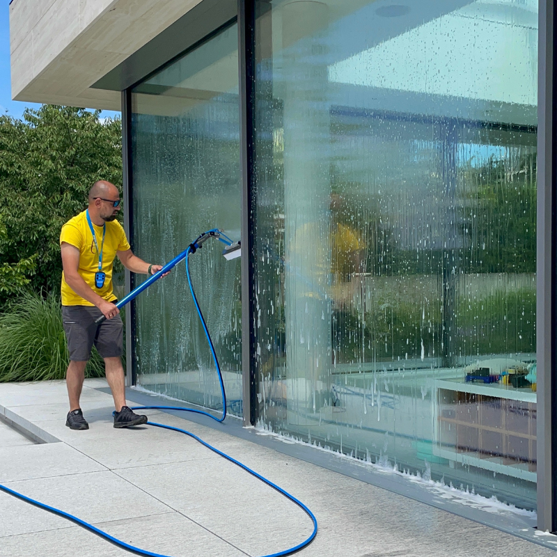 mytí zimni zahrady, čištění zimní zahrady, mytí oken