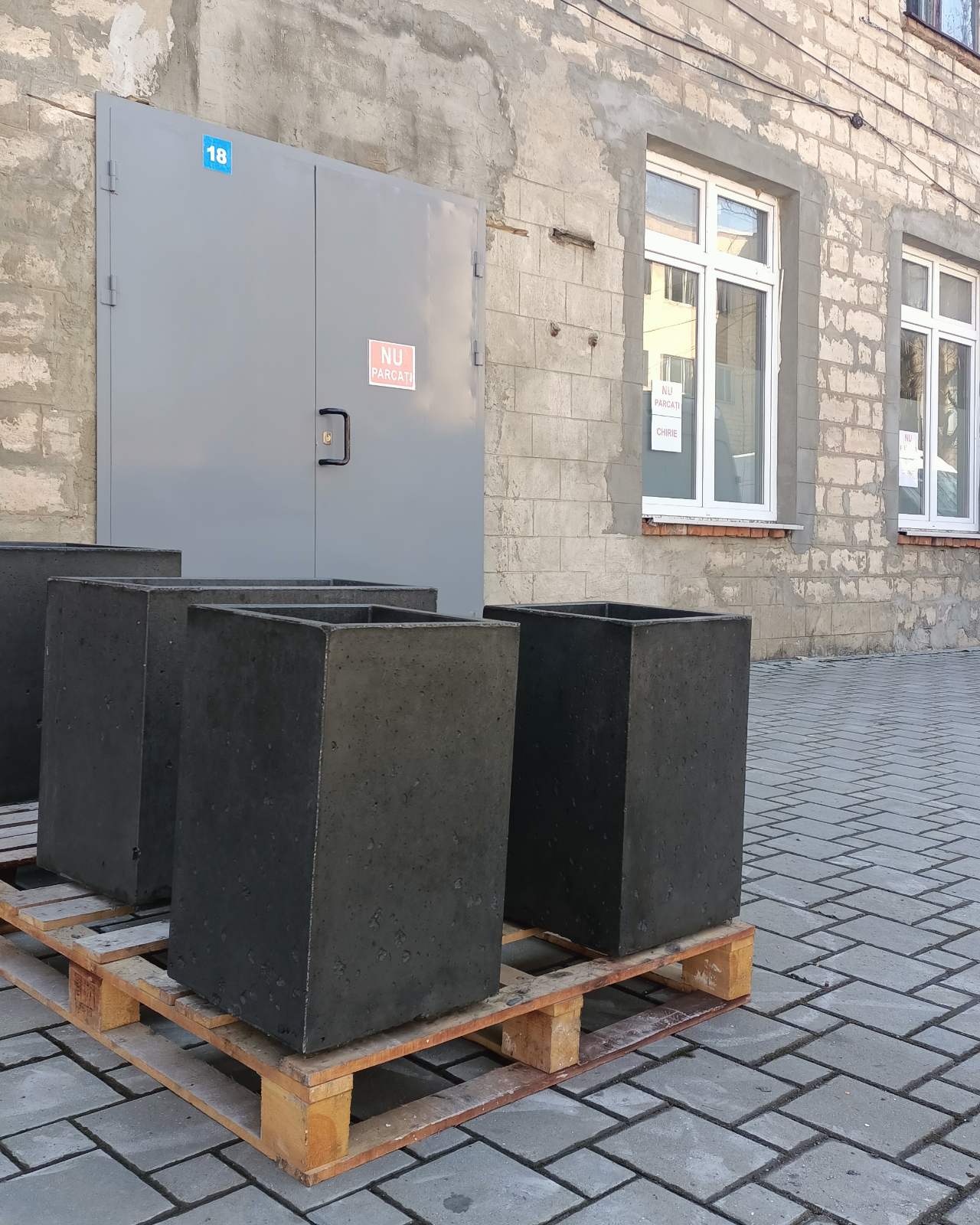producator vazoane din beton