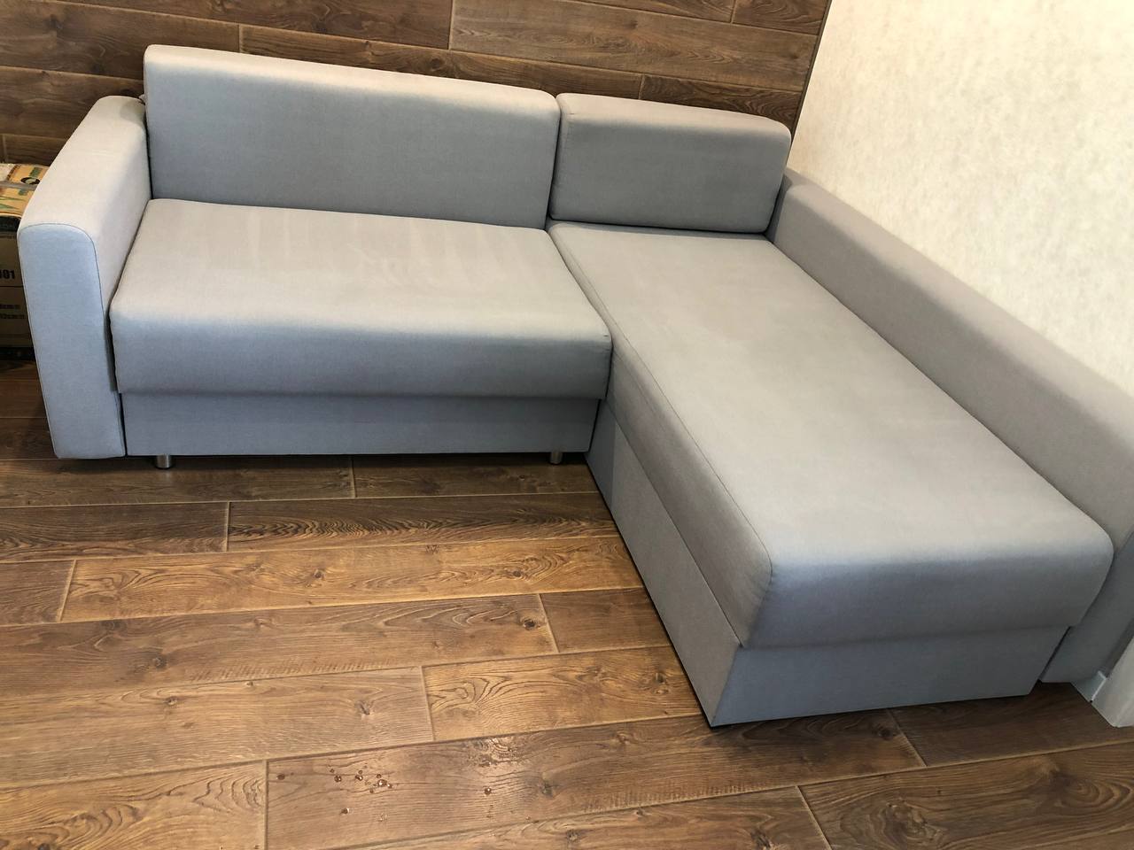 Ecksofa – Tiefenreinigung – nach der Polsterreinigung in Frankfurt