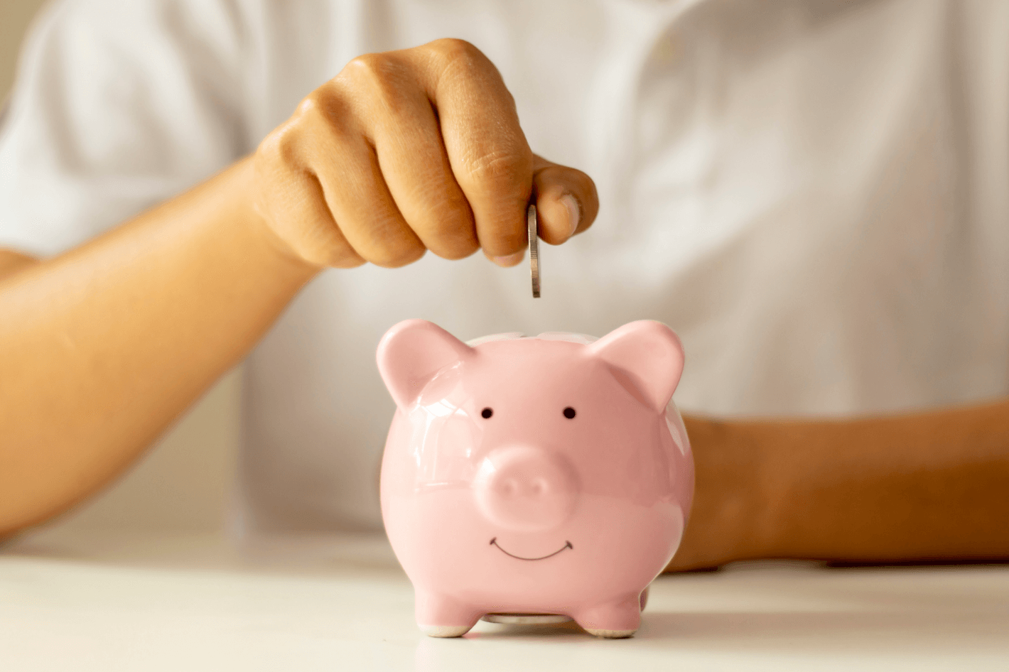 Студенческие годы часто называют одним из лучших периодов в жизни, но почему-то забывают уточнить, что это также не самое благоприятное время в финансовом плане. О том, как правильно планировать свой бюджет и экономить с умом, рассказываем в этой статье.