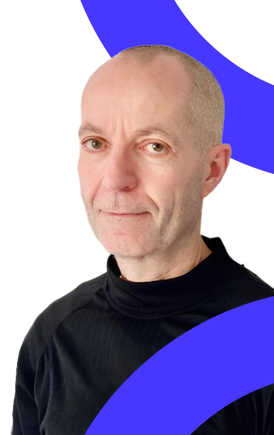 A man in a black sweatshirt (Max Grønlund)..