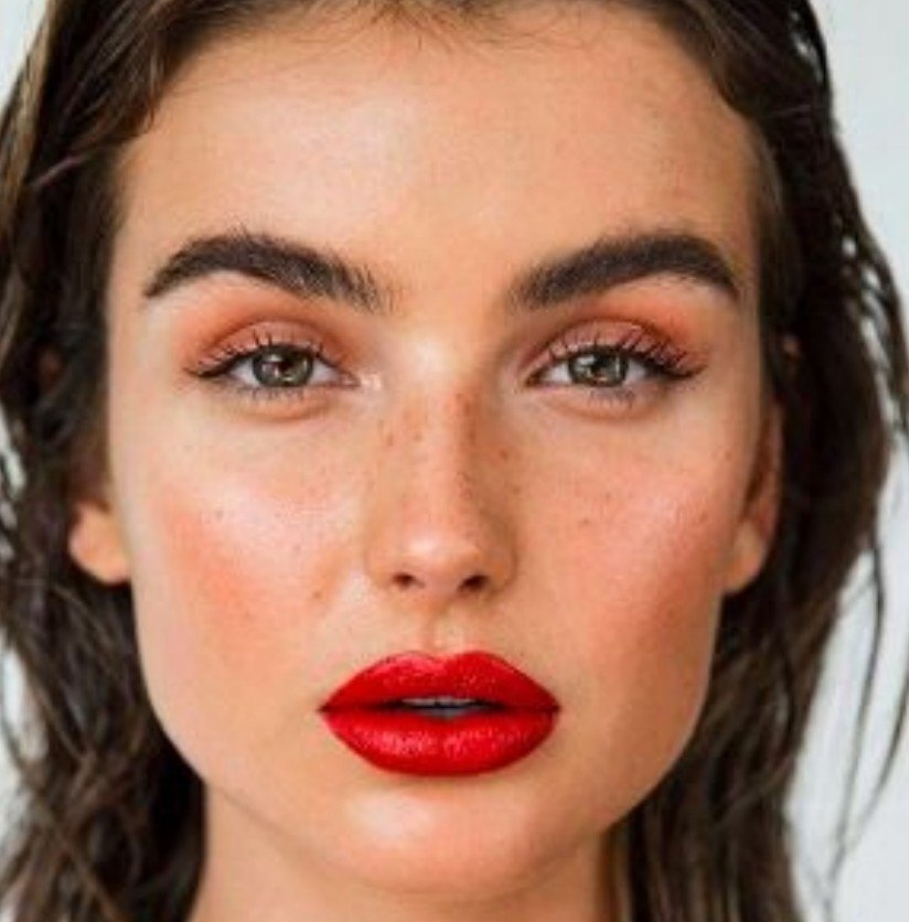 Bobbi Brown