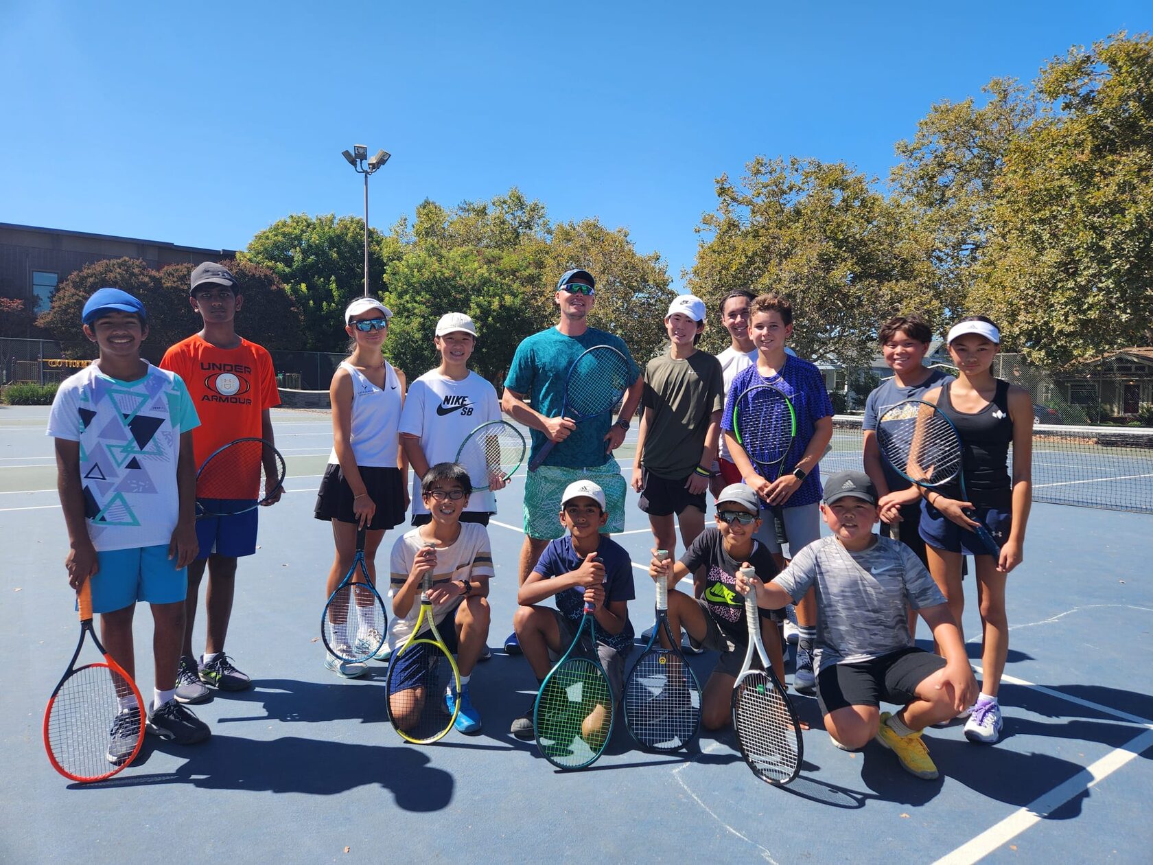 STS Tennis Academy logo