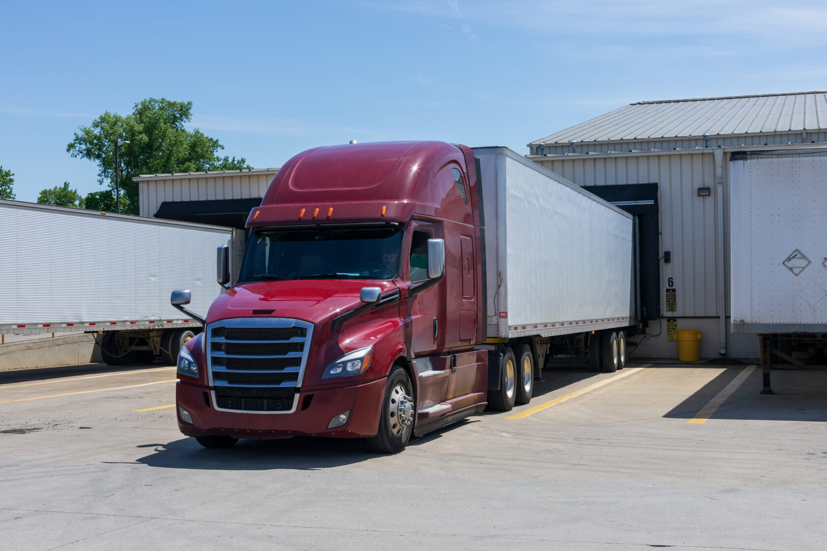 Dry van freight shipping