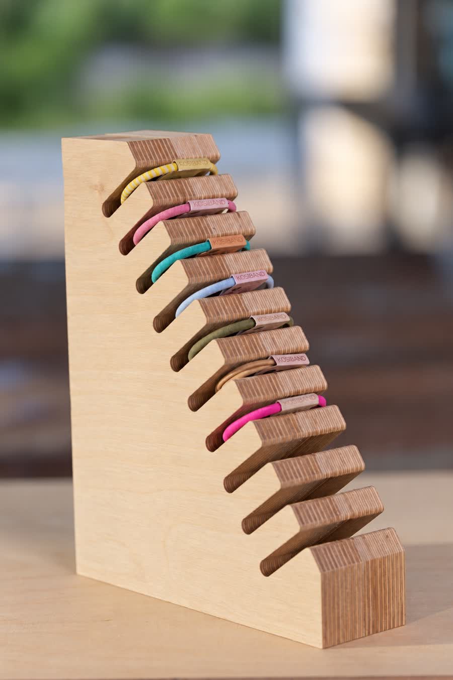 Upright product display