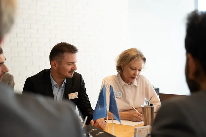 Das Team der Kanzlei Müller im Gespräch