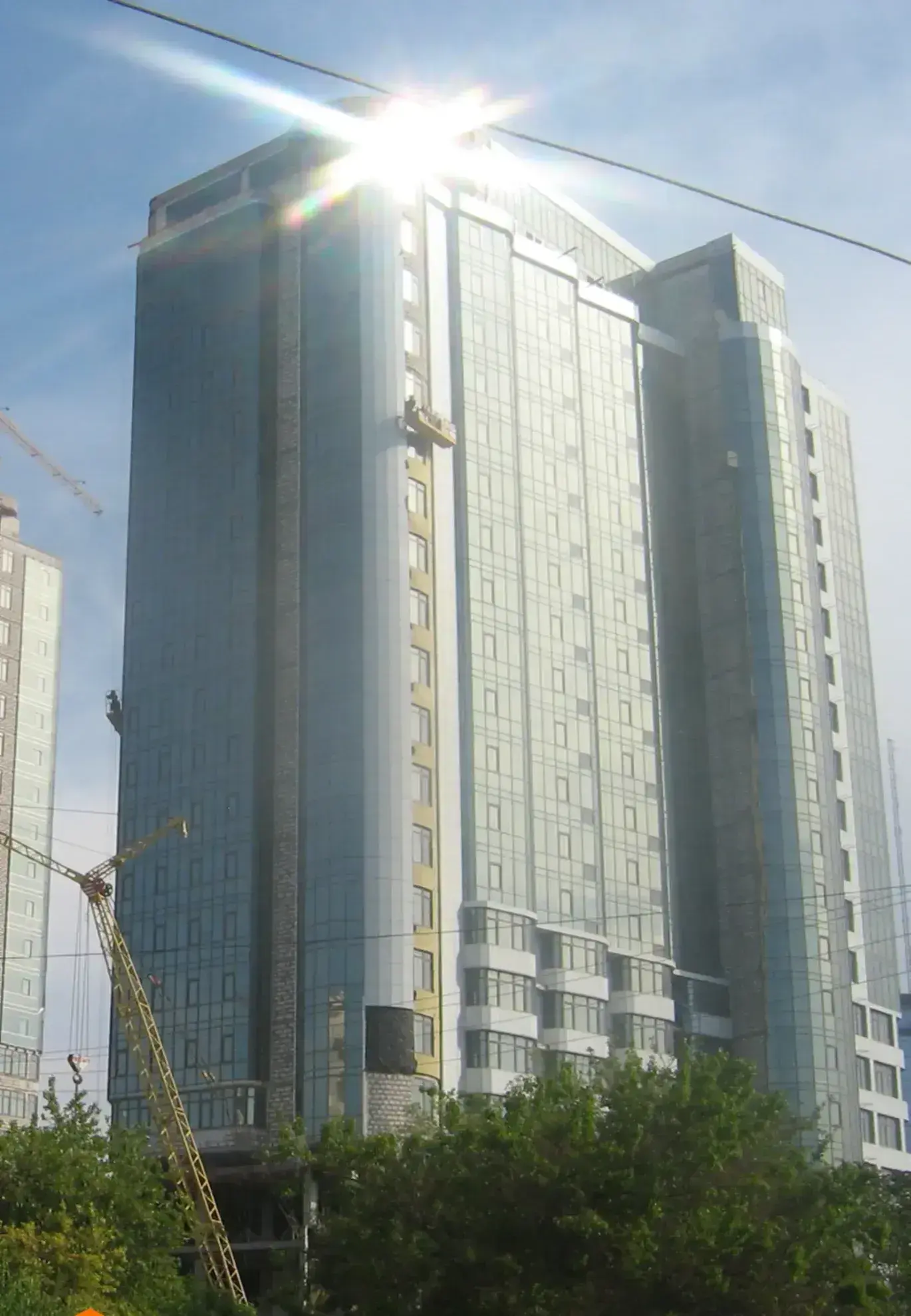 ЖК Гагарін Плаза — панорамне засклення фасаду