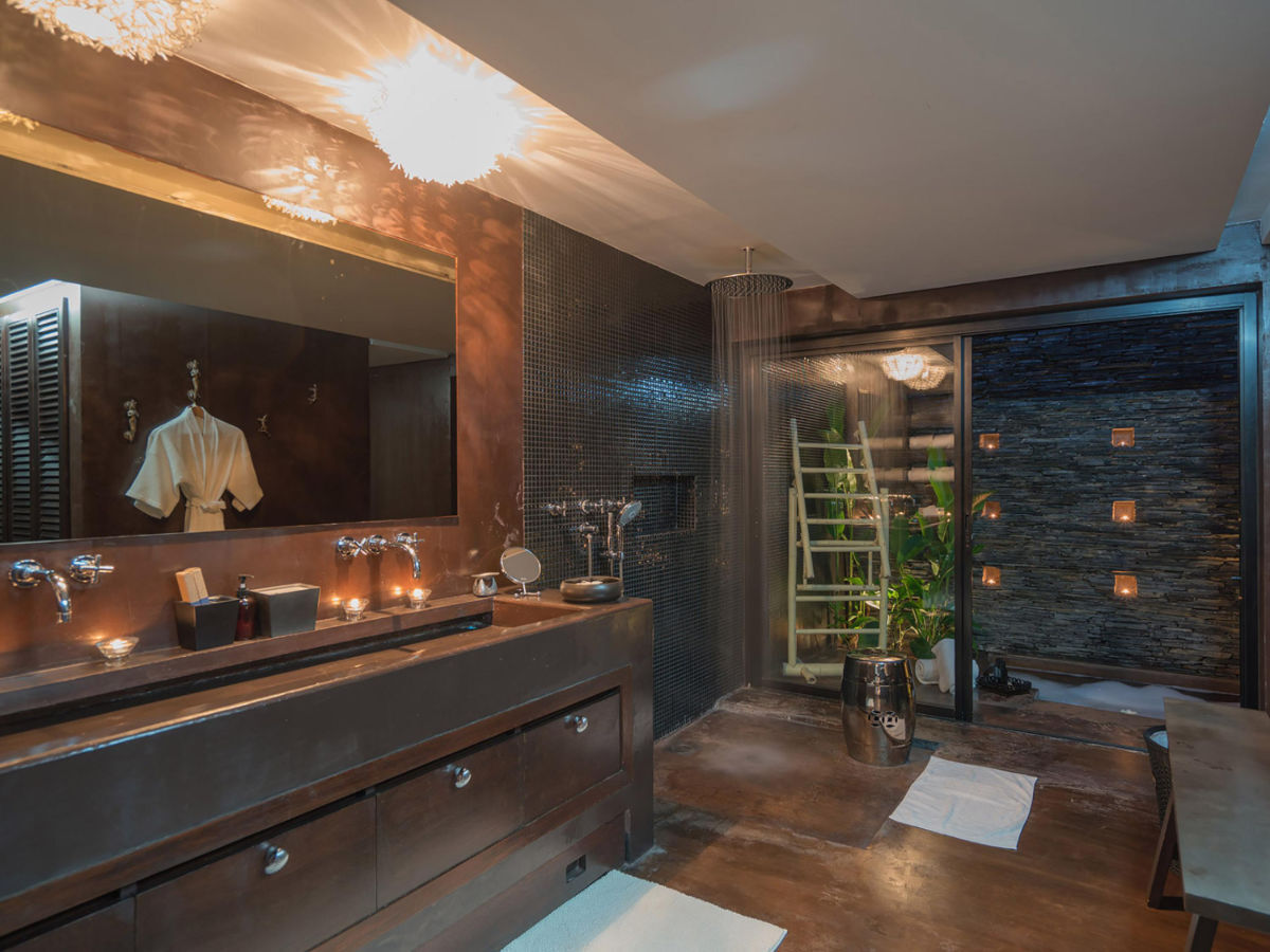Bathroom, Villa Saanti