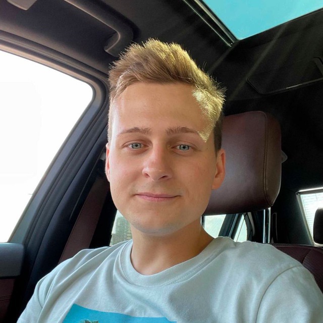 Автор