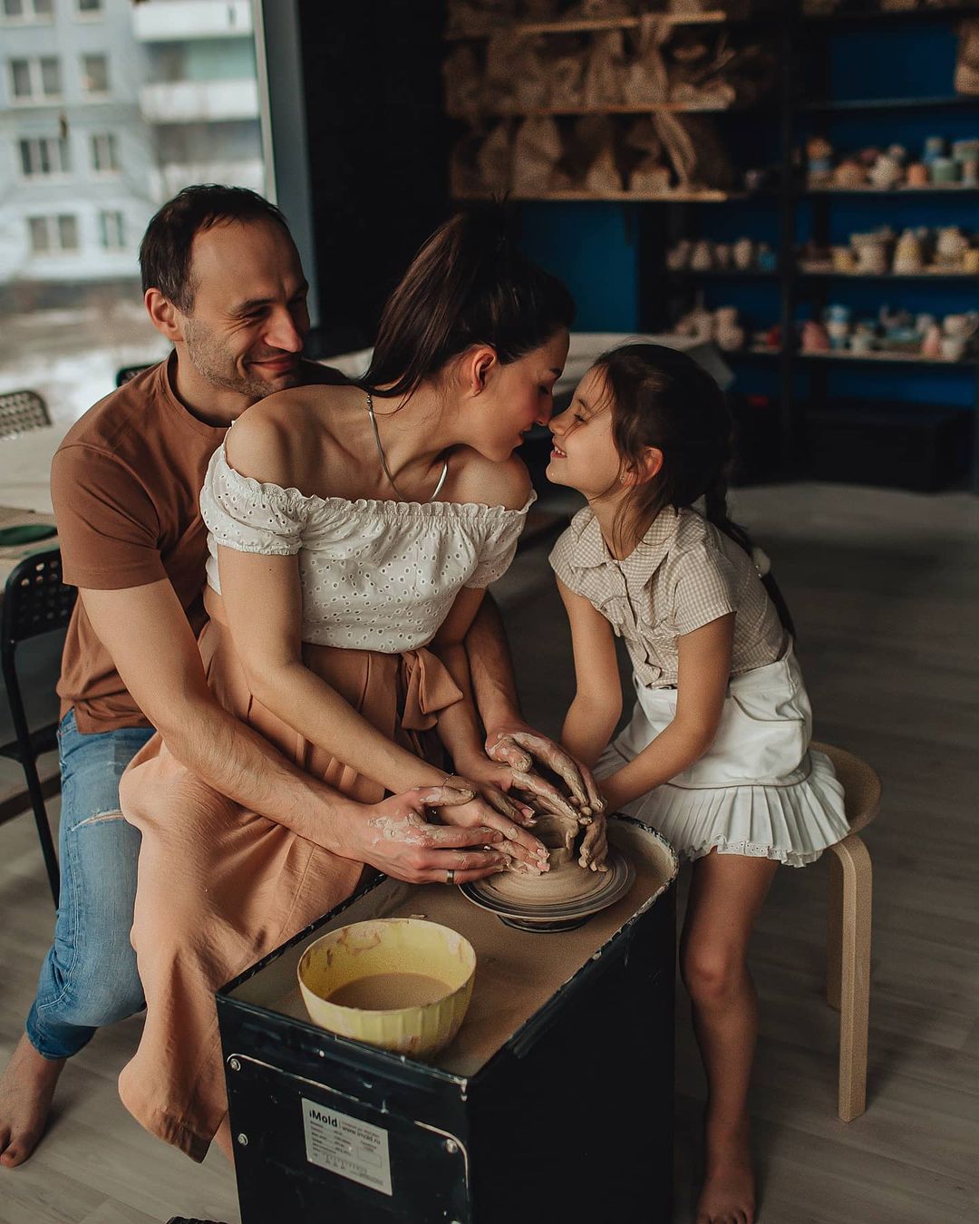 private family pottery classes Toronto