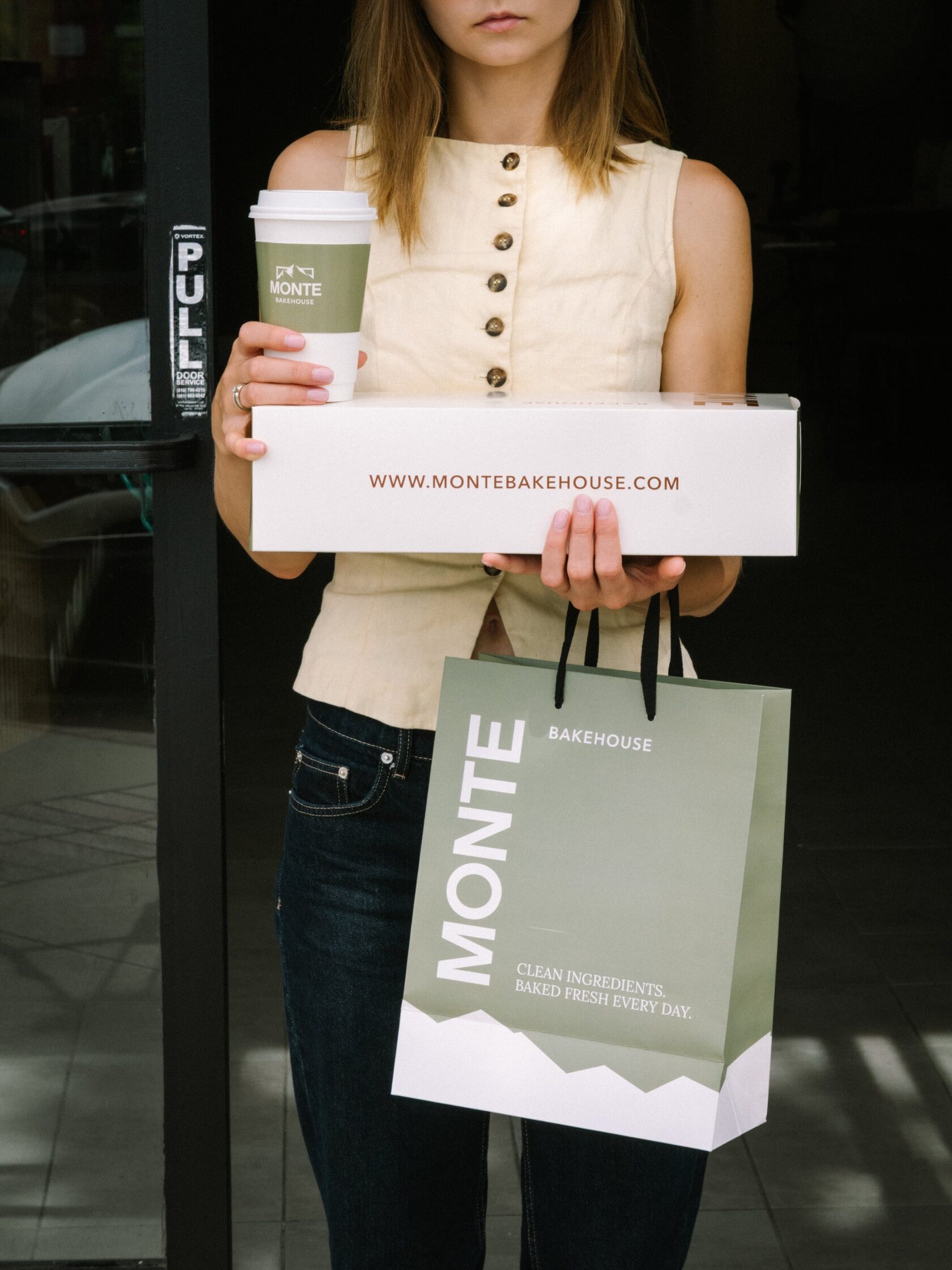 Monte Bakehouse coffee, box and bag