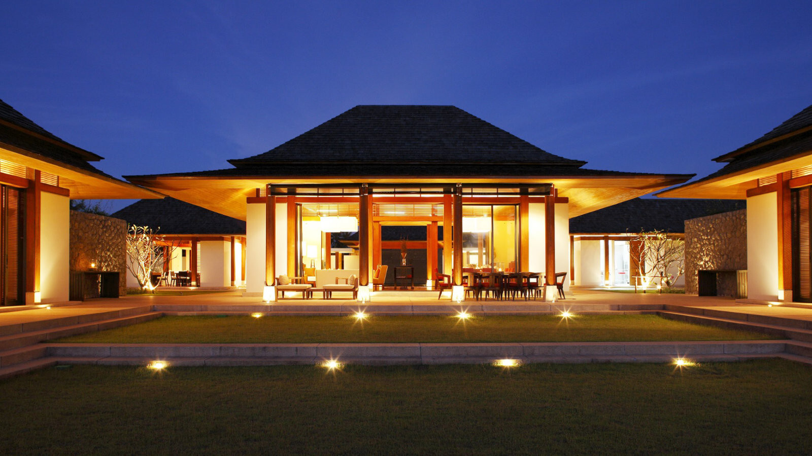 Entrance and driveway, six-bedroom beachfront estate, Natai Beach