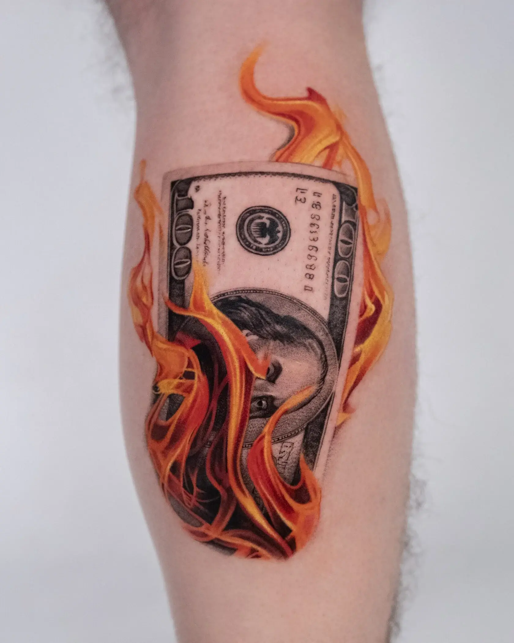 Farbe Tattoo Beispiel 3 - Brennnessel Tattoo Berlin