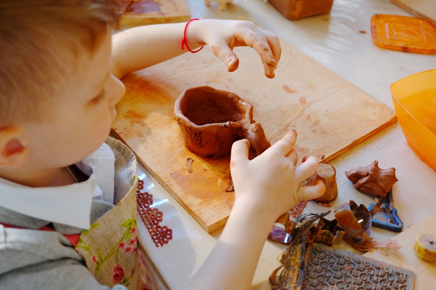 kids pottery classes Toronto