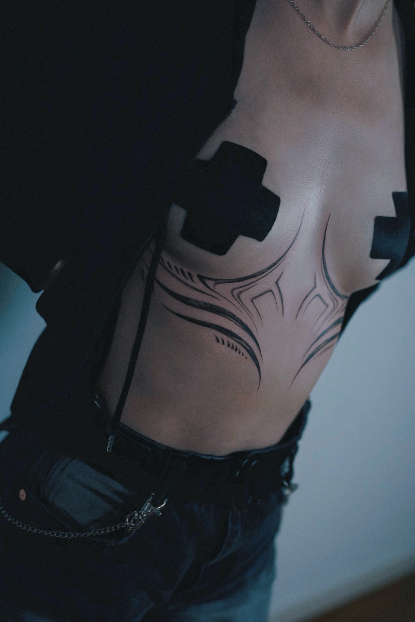 Fine Line Tattoo von Liza – Arbeit 11