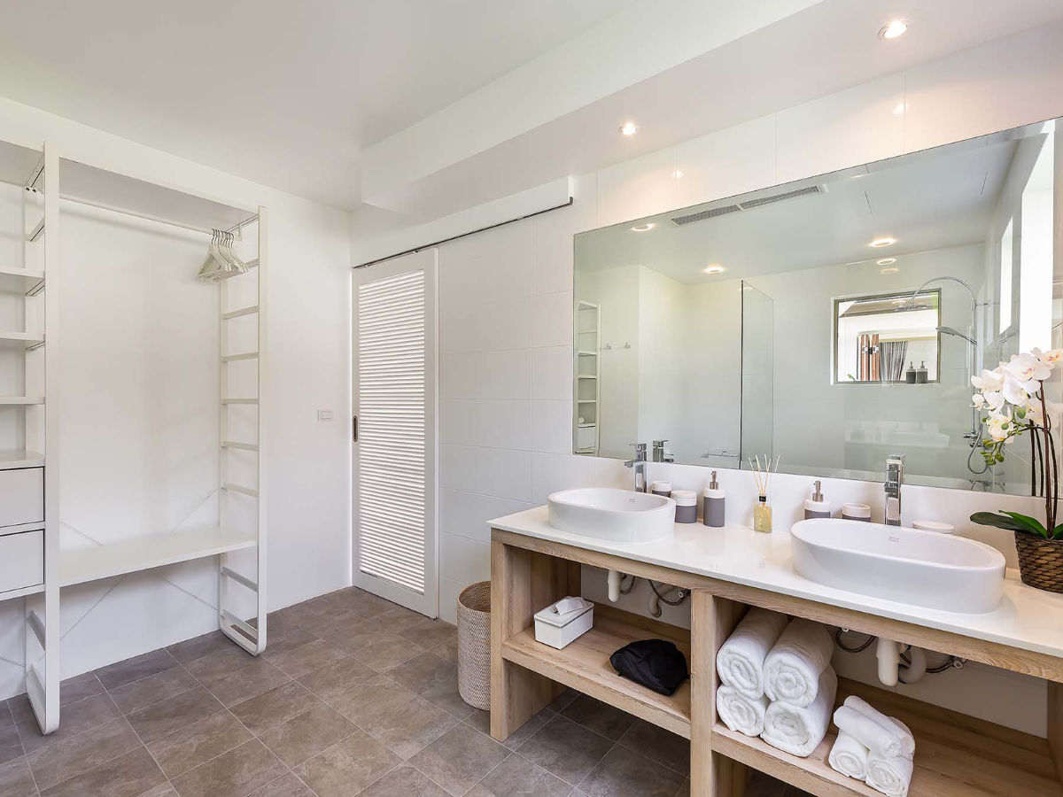 Bathroom, Villa Sand