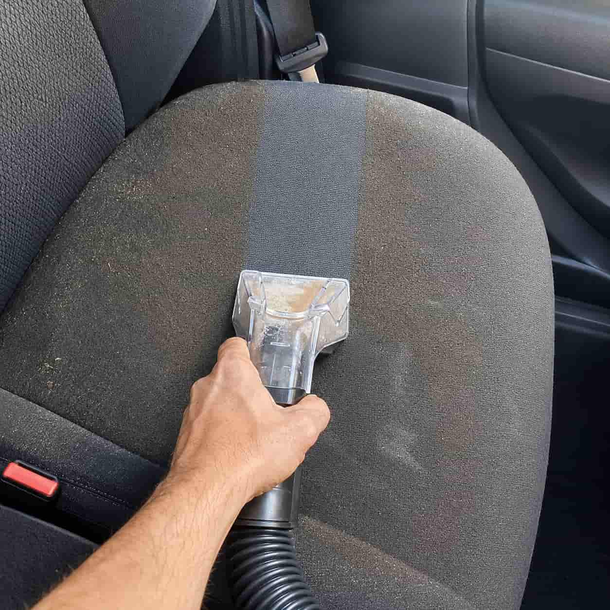 Чистка сидінь авто