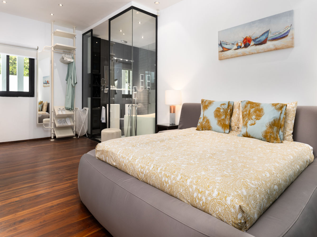 Master bedroom, Villa Sira