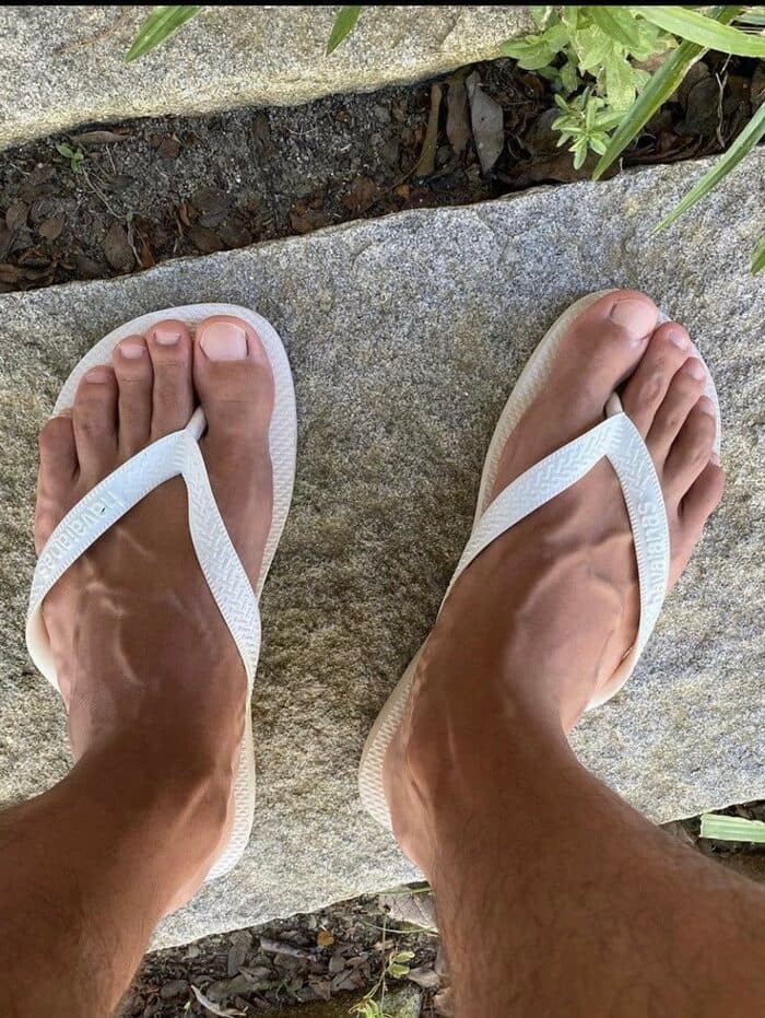 Gentlemen’s Pedicure