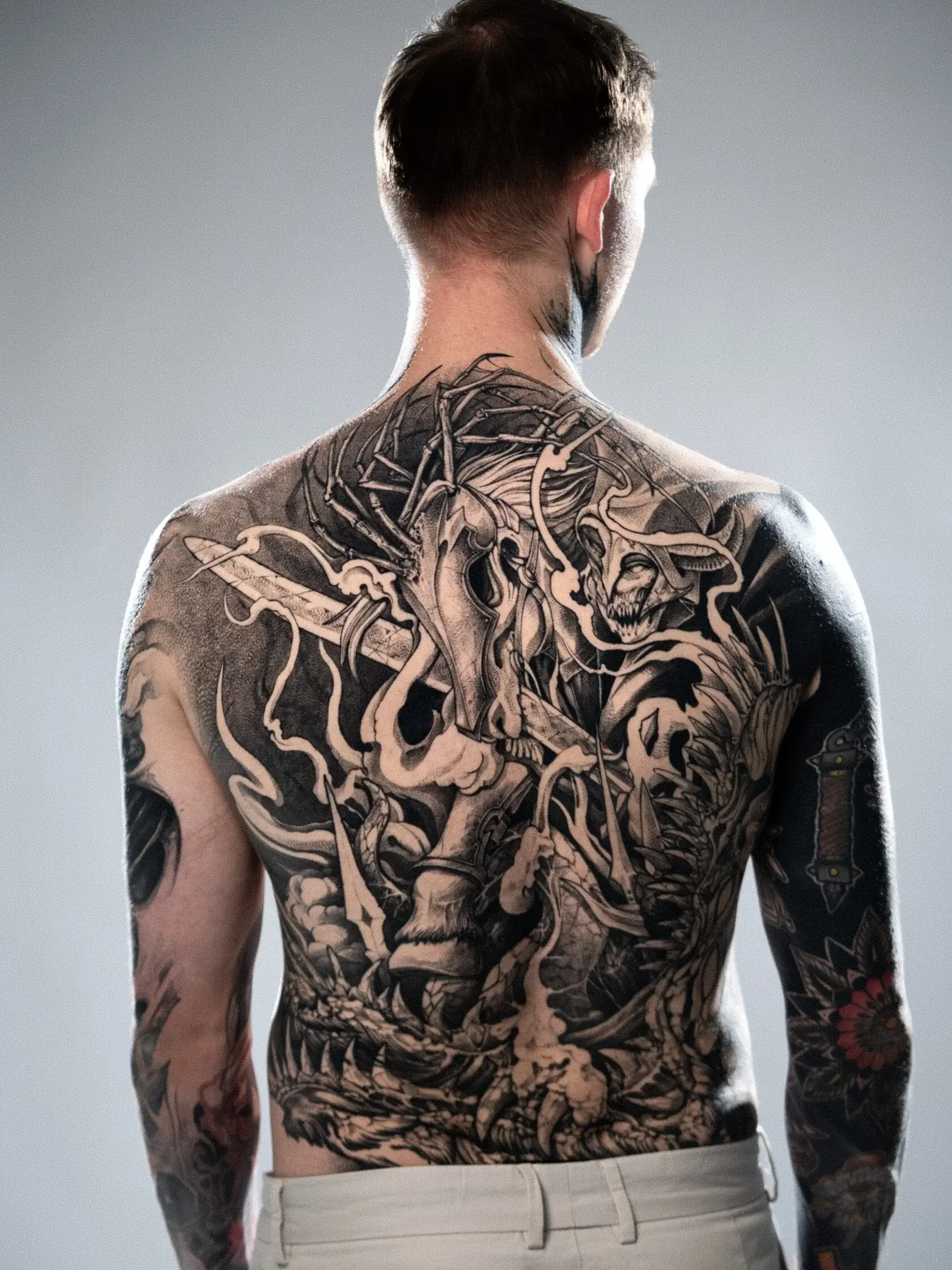 Graphik Tattoo Beispiel 1 - Brennnessel Tattoo Berlin