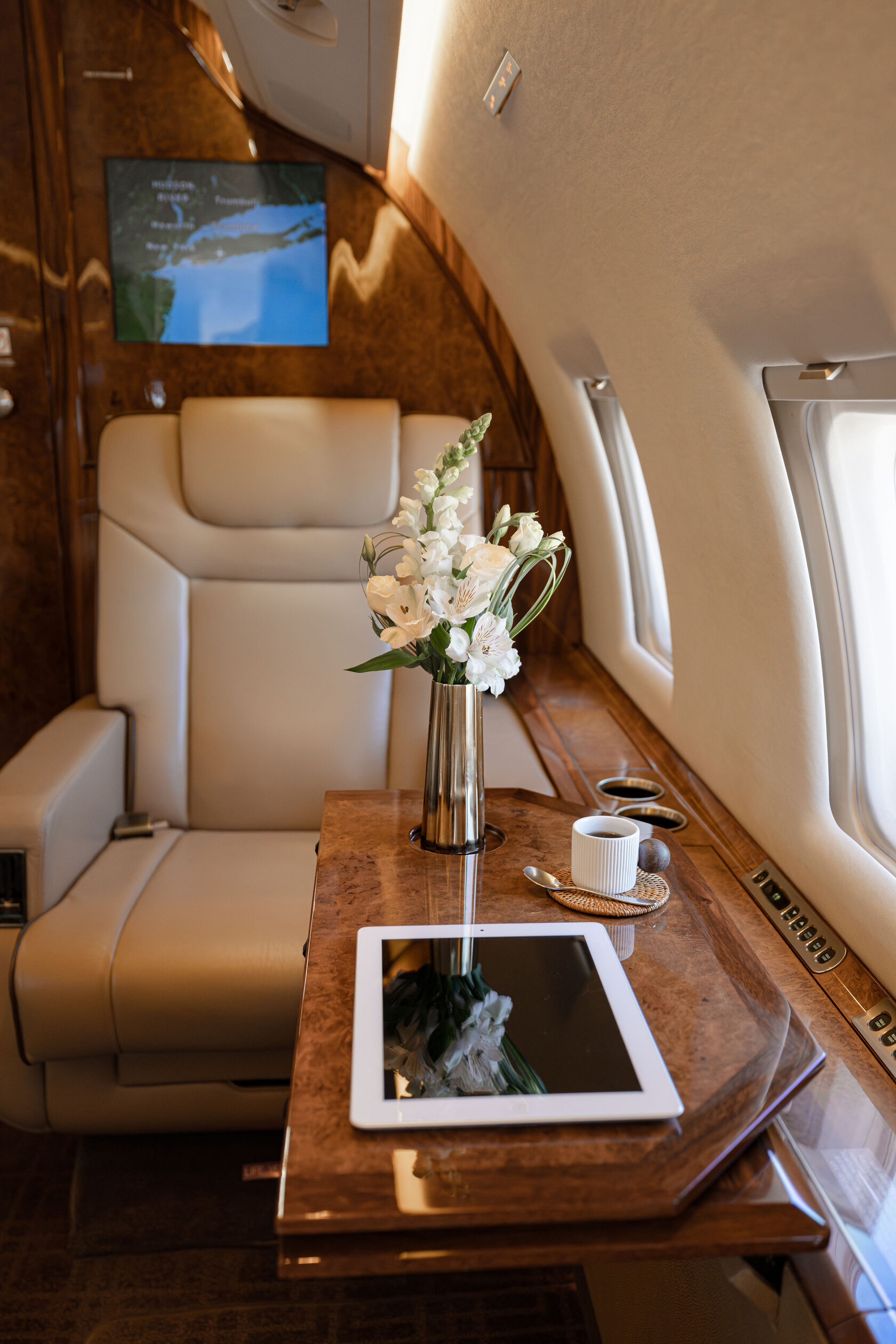 Challenger 604 N618JJ | Talon Air