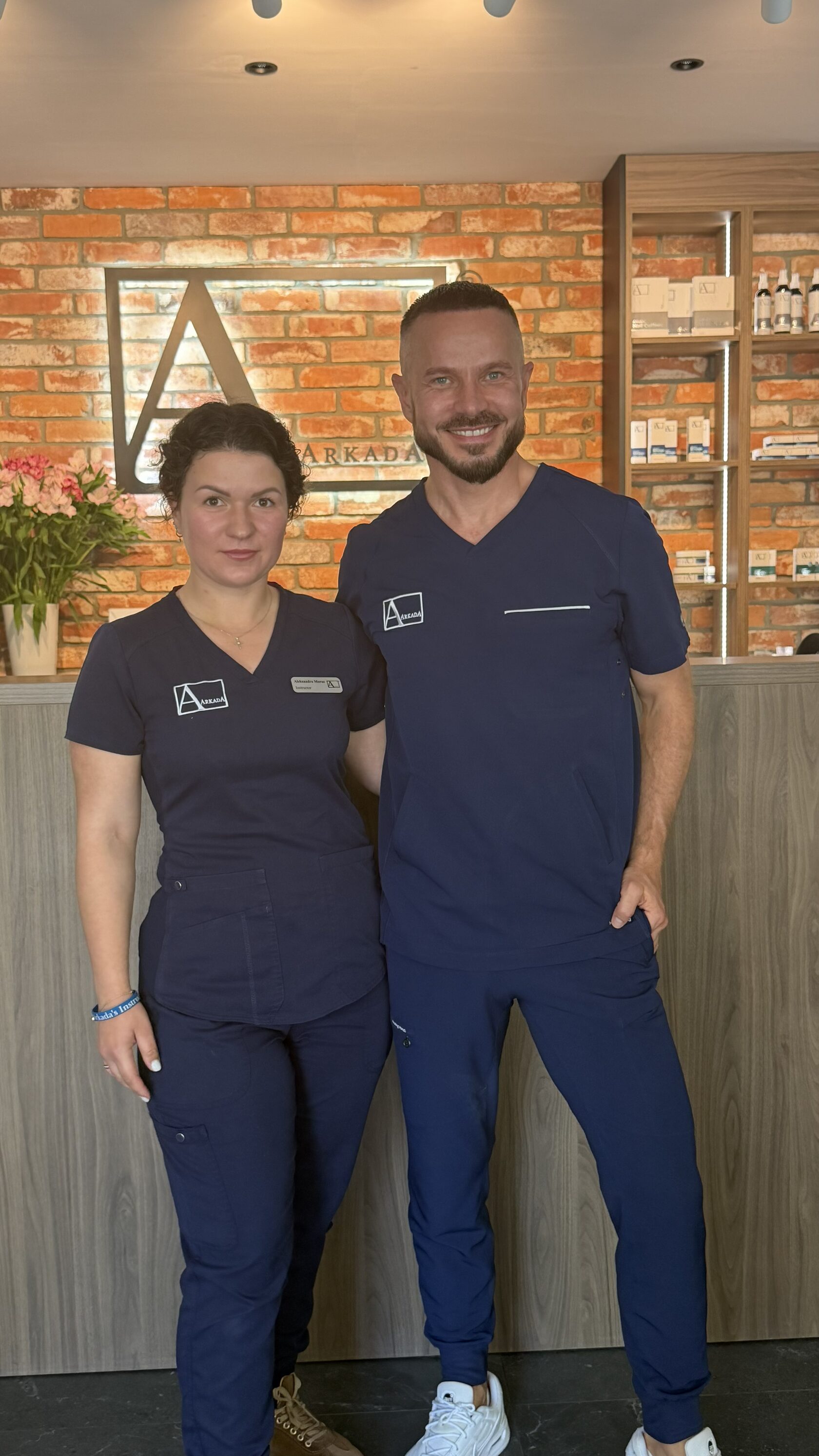 Александра Мороз и Adrian Arkada на професионална среща на AArkada Institut Podologii