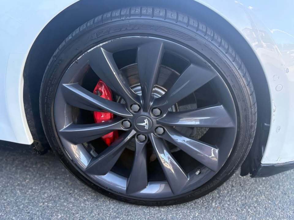 2014 Tesla Model S Performance - Photo 13