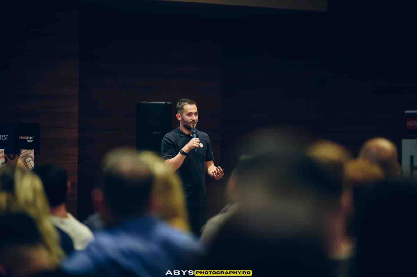 Cadru din sală la o ediție anterioară