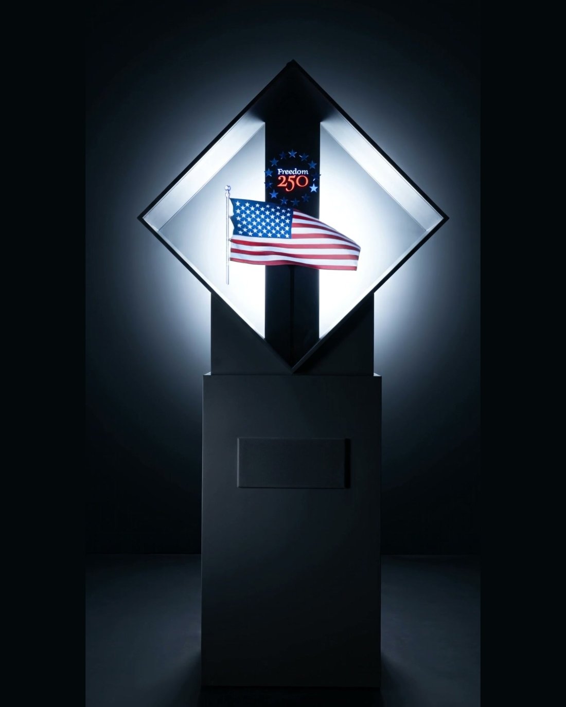 Dark studio visualisation of the Shard Stand plinth