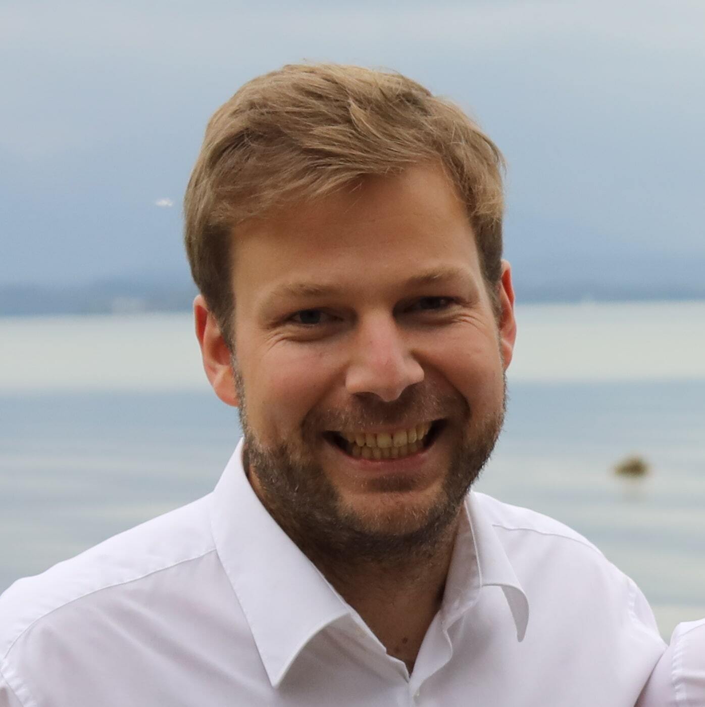 Dr. Dr. Maximilian Neubert