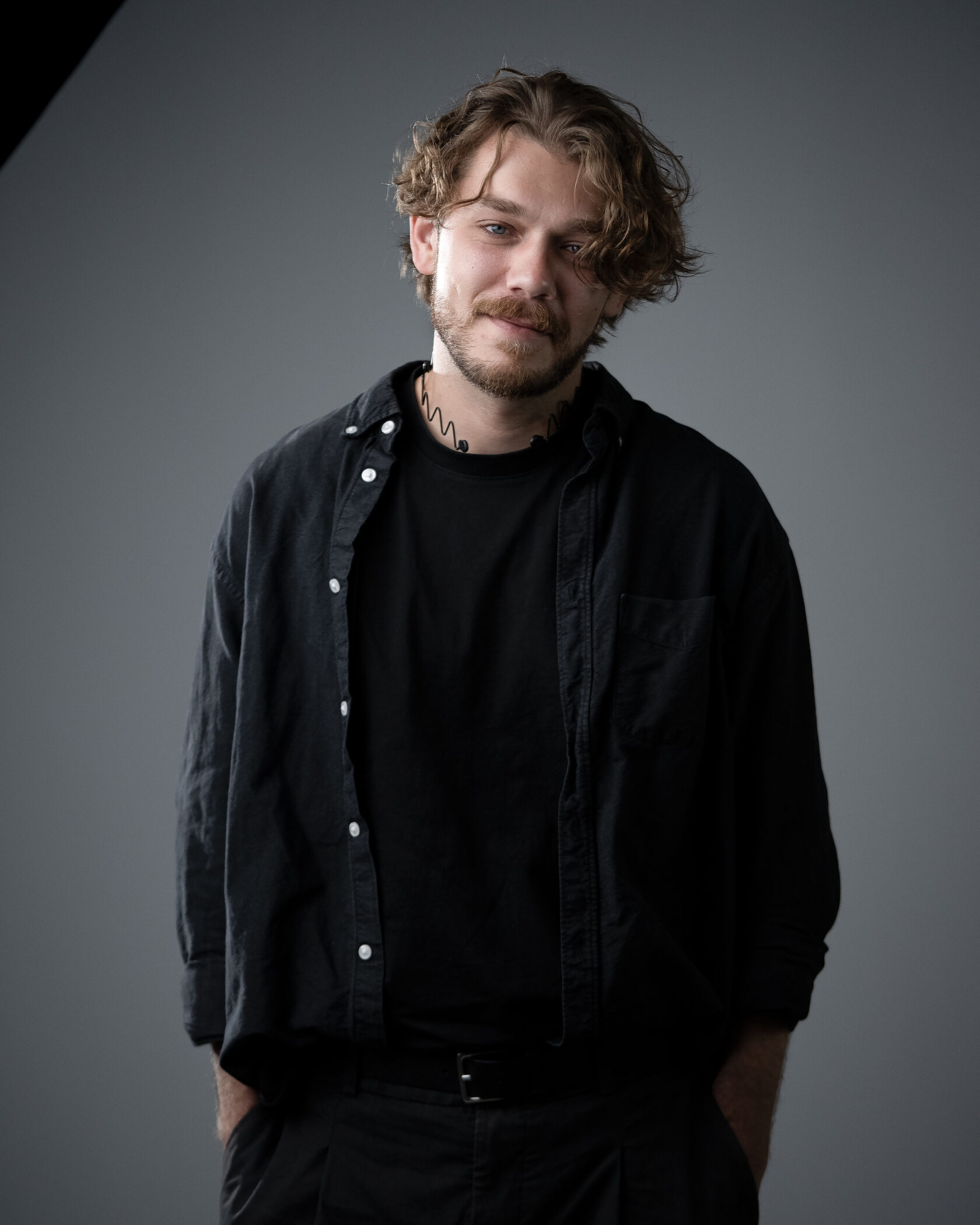 Portrait von Tattoo Artist Artur bei Brennnessel Tattoo Berlin