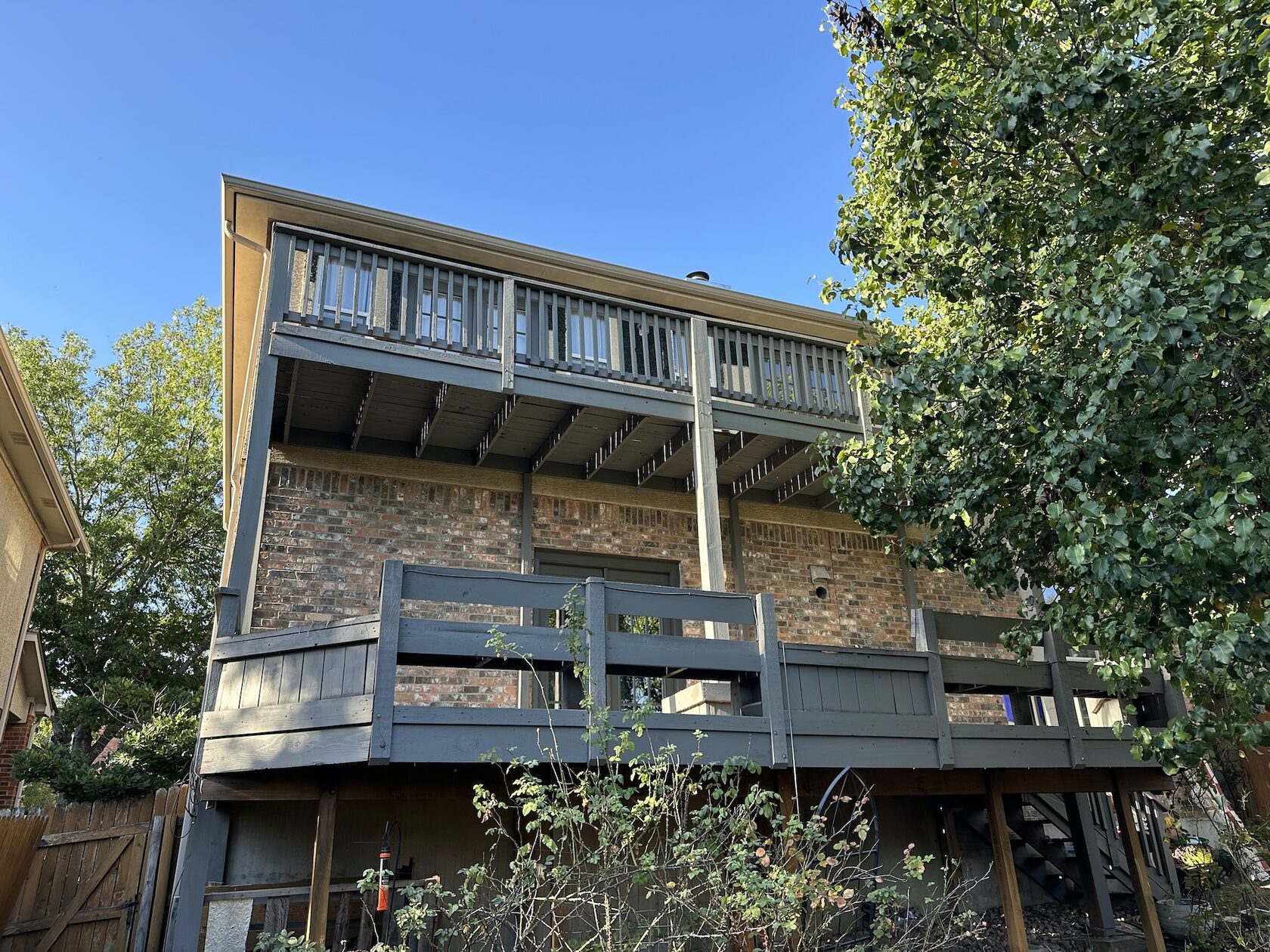 Two-level wood terrace restoration project