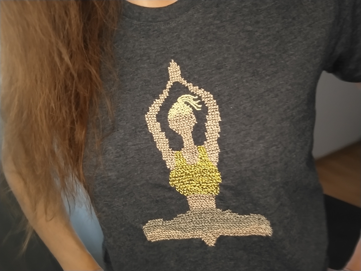 Йога эко футболка золотая йогиня ручная работа