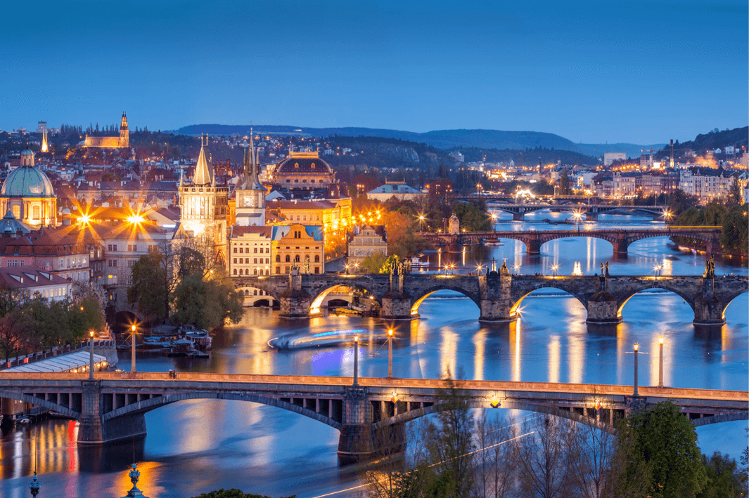 Здесь мы расскажем какие сертификаты на знания чешского языка запрашивают университеты и какая средняя стоимость сдачи такого экзамена.